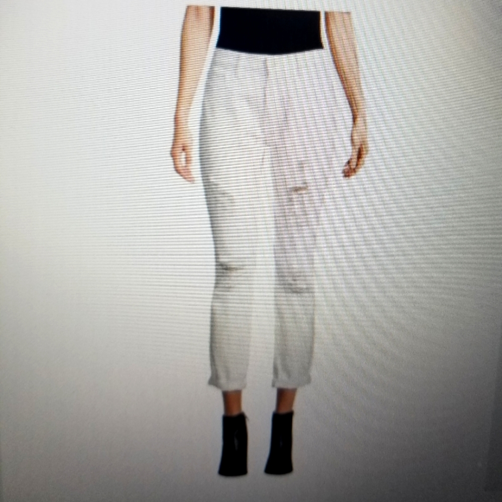 NWT- FRAME le Garcon White Jeans Size 27